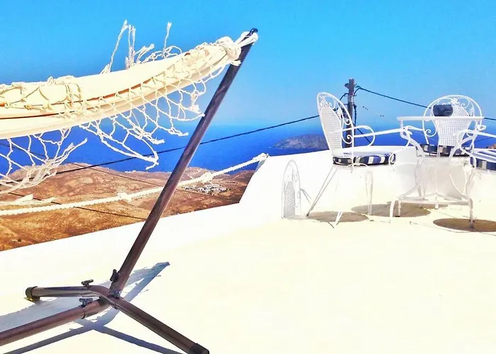 The Mermaid - Serifos Town